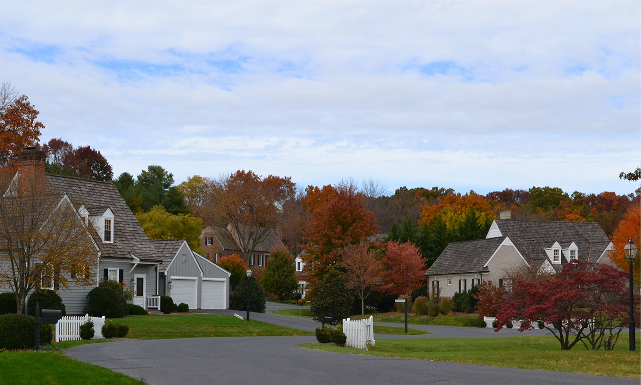 Roofing Maintenance Tips For the Fall Season